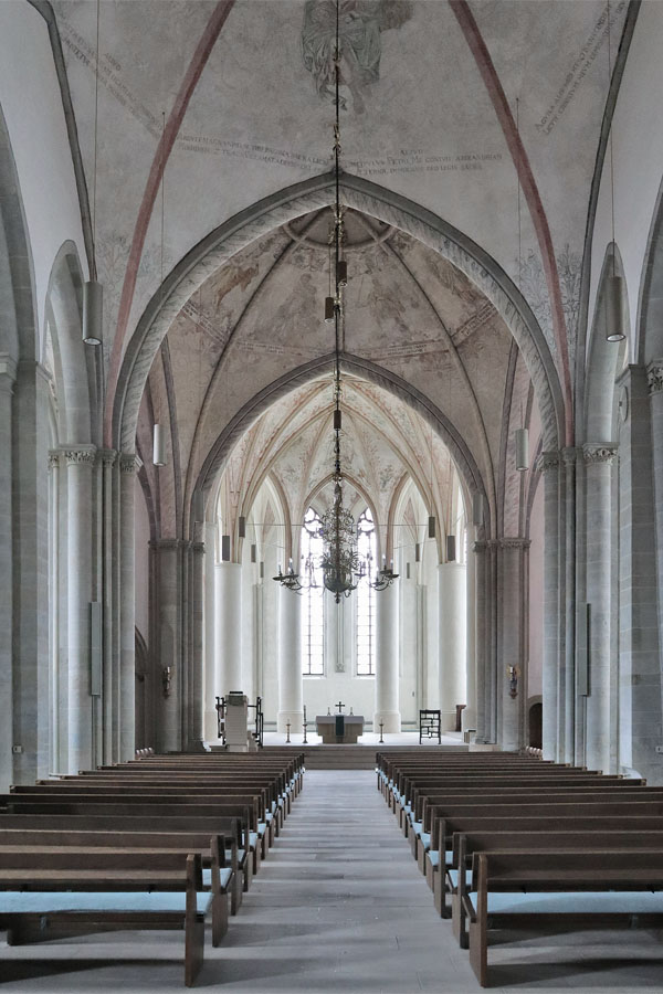 Lippstadt%20-%20Marienkirche%20-%20Mittelschiff.jpg