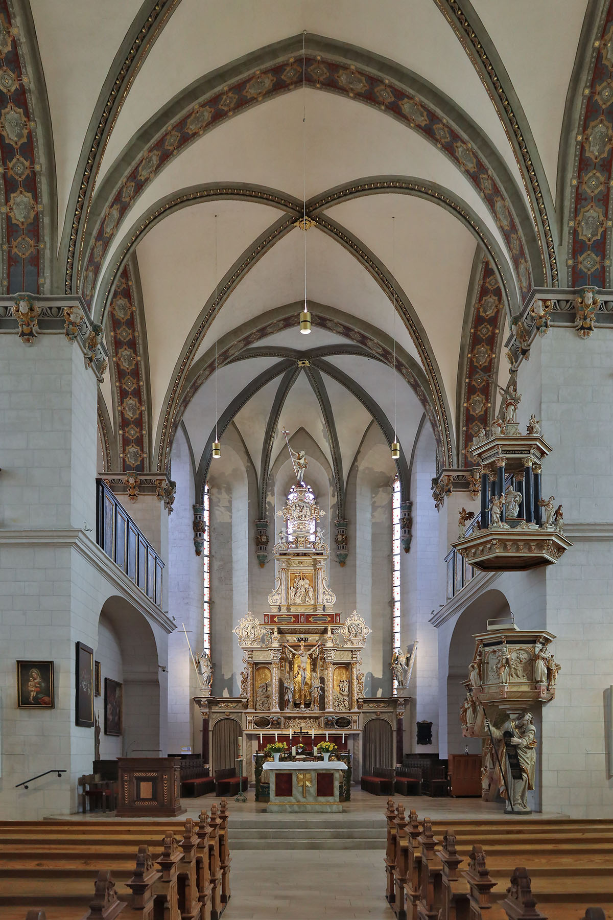 Wolfenb%C3%BCttel%20-%20Hauptkirche%20Beatae%20Mariae%20Virginis%20-%20Chor%20.jpg